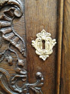 French Baroque doors restoration
