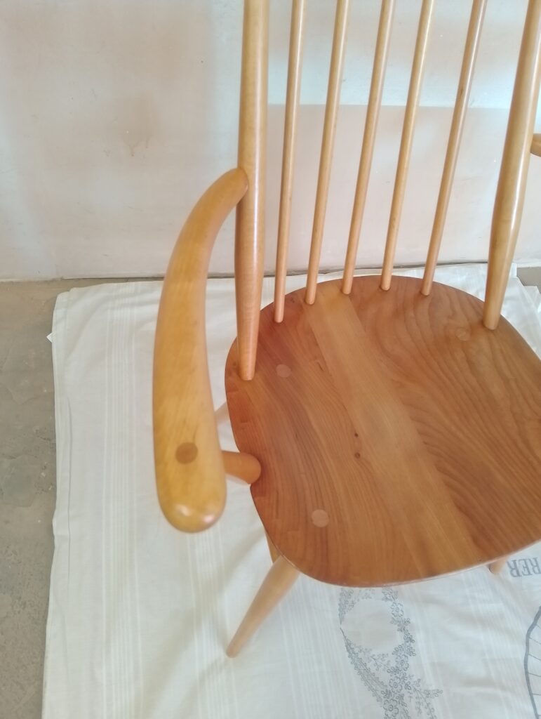 Front view of Ercol Goldsmith armchair 