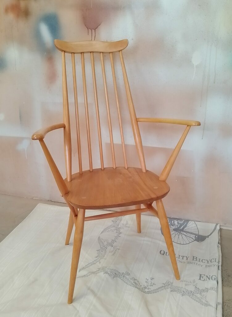 Ercol Goldsmith chair's front view